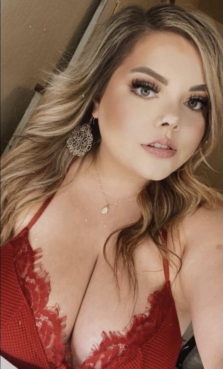 Lilly M star art pics