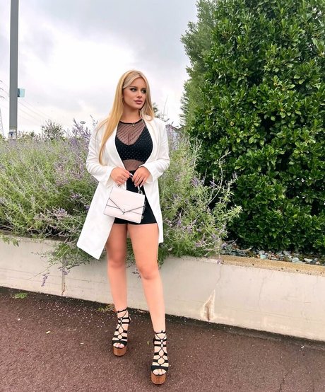 outdoor onlyfans free sexy images