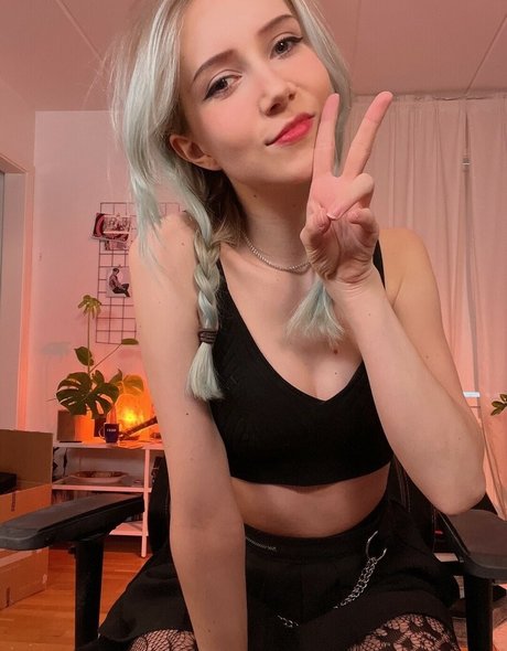 Apollolol pornstar art images