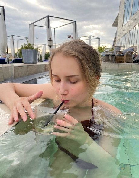 Apollolol xxx model img