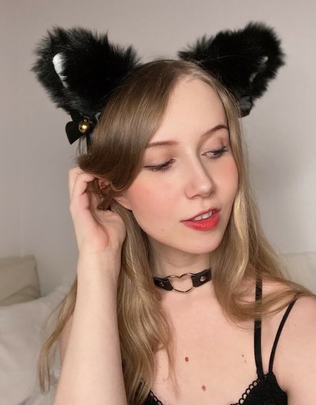 Apollolol adult star pictures