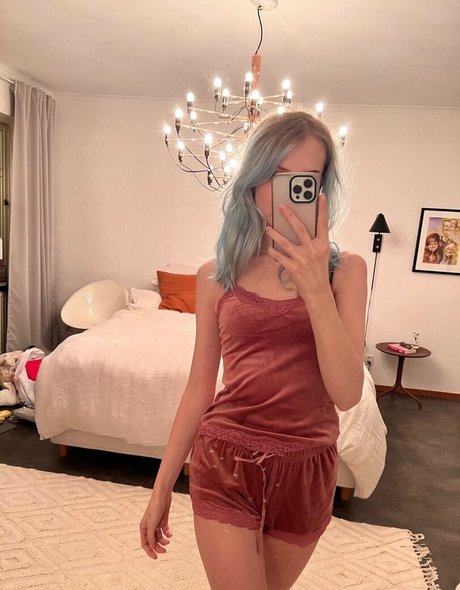 Apollolol star pornographic gallery