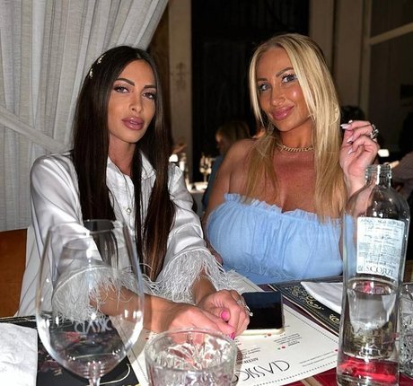 Mara Traversi model nice gallery