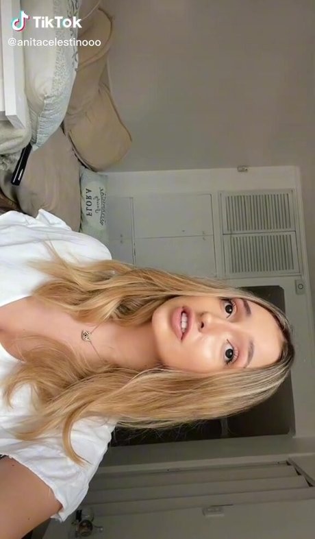 Anita Celestino hot model gallery