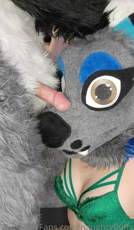 naughtyfluffs sexy pornstar img