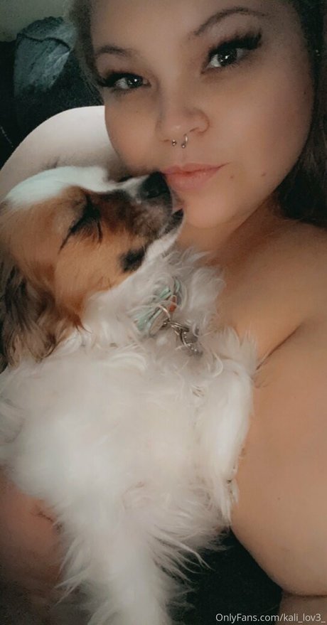 kali lov3_ model beautiful picture