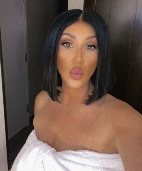 Aspen Winters art model archive