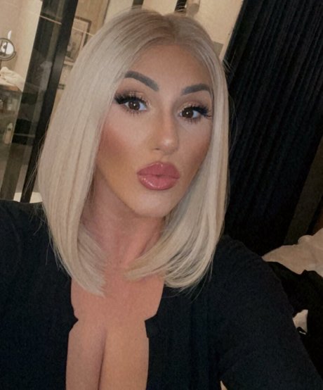 Aspen Winters hd actress pictures