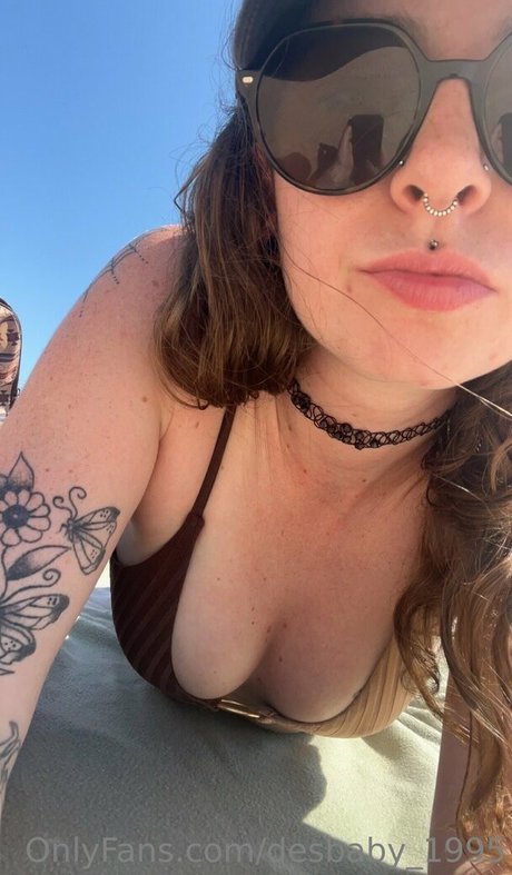 desbaby 1995 pornstar sexy galleries