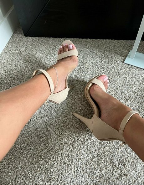 alittleoftiff pornographic actress images