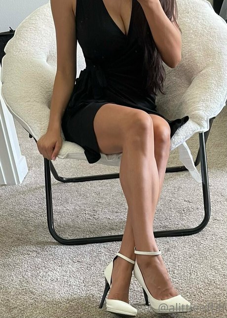 alittleoftiff model free archive