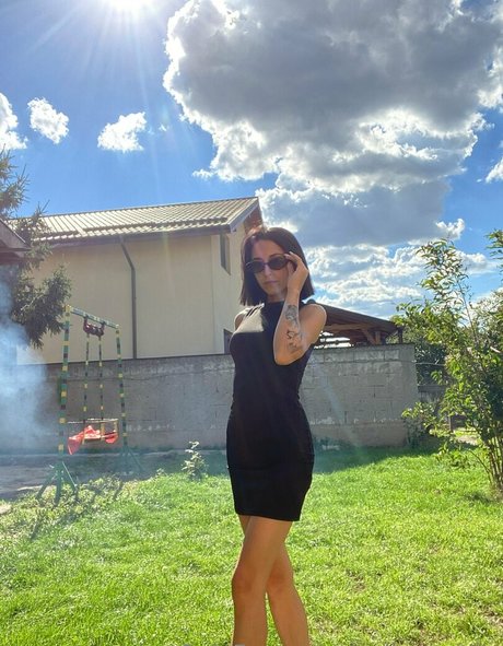 polly smalls pornstar art picture