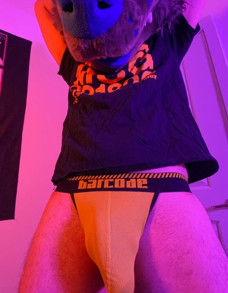 glitchyfur adult actress image