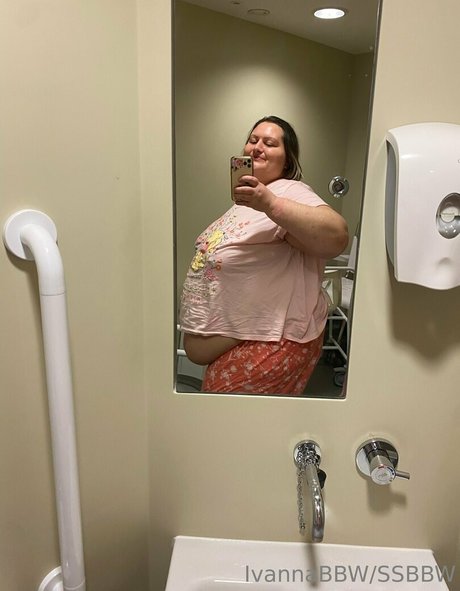 huge fake tits onlyfans pretty galleries