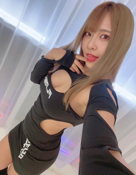 WomenJoshi sexy model gallery