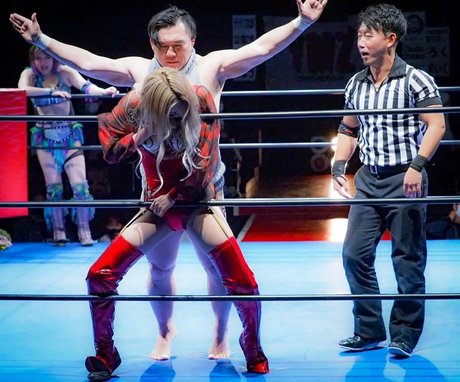 WomenJoshi pretty actress gallery