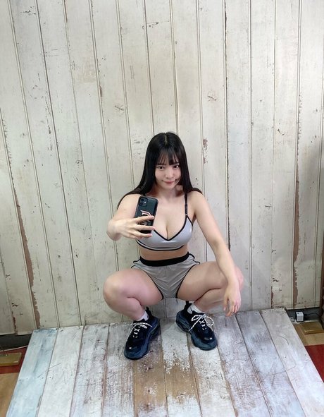 dark nipples onlyfans naked images