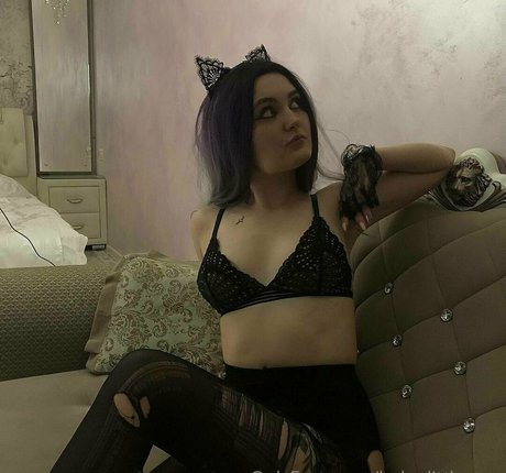 helenlittlerose model perfect pic