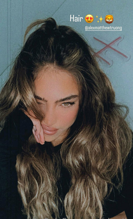 mirror selfie onlyfans hot naked photos