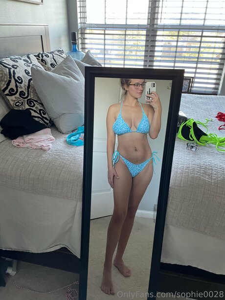 sophie0028 adult actress archive