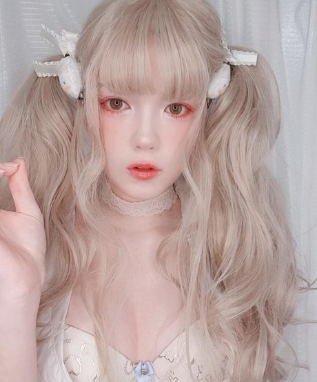 Tsuruko The Alien model nudes archive