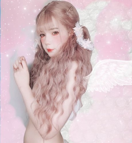 Tsuruko The Alien nudes pornstar pic