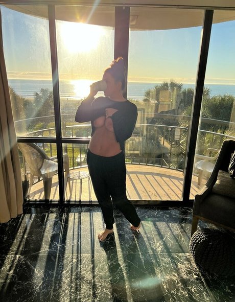 britneyyjade model images