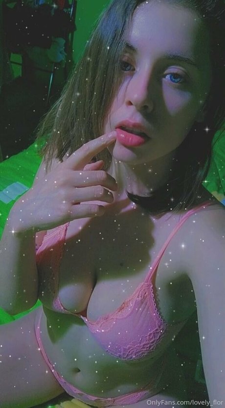 alessiafoxx pornographic model photo