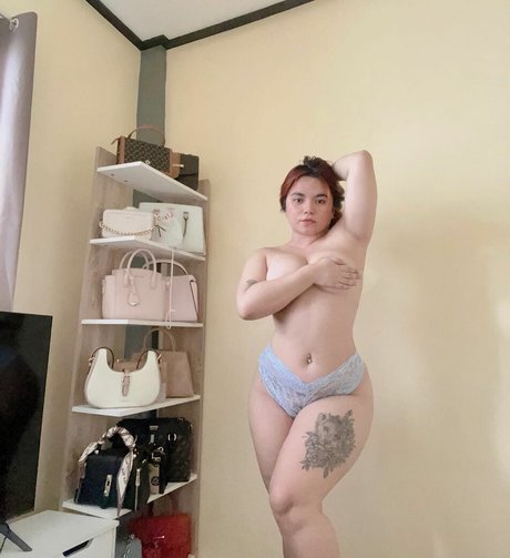 Ara Belle art model photos