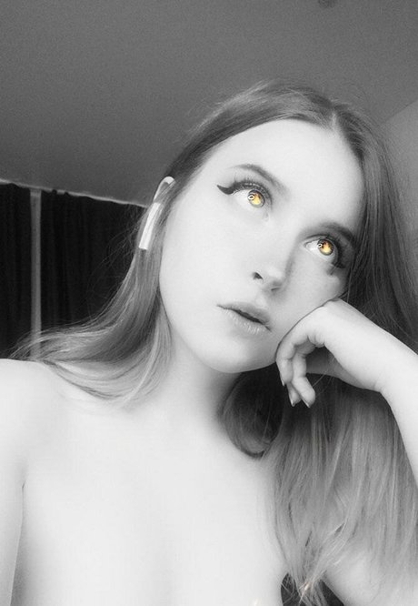 chicks with dicks onlyfans art nude gallery