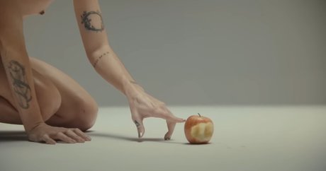 Lynn Gvnn beautiful model photos