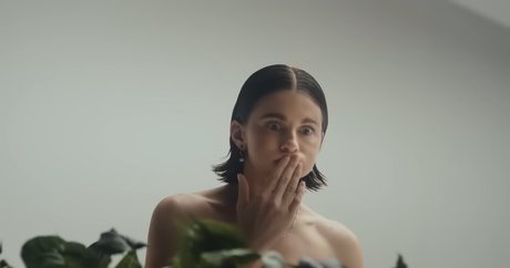 Lynn Gvnn model exclusive pics