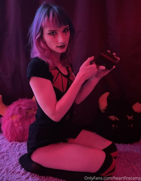 heartfirecams model art image