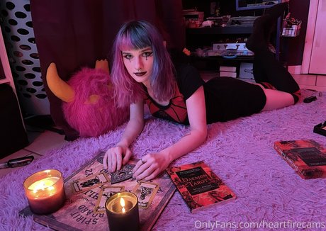 heartfirecams erotic star img