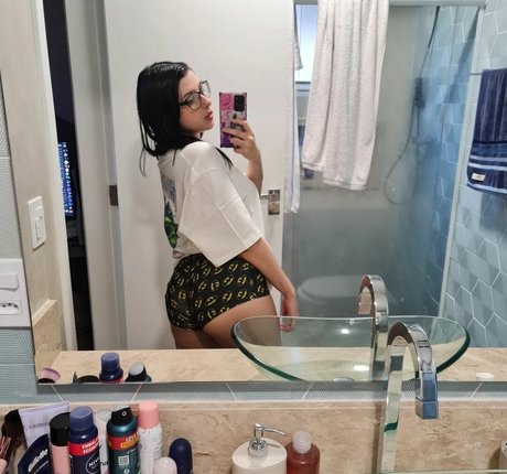 leni sla model hot pictures