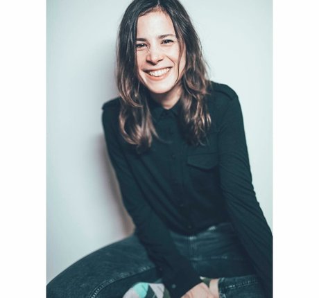 Aylin Tezel model top photos