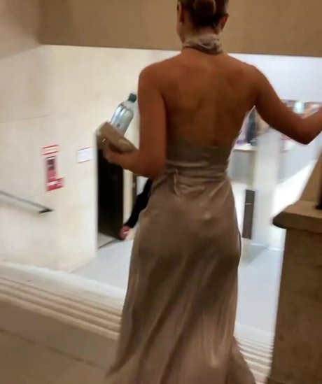 Aylin Tezel hot star photos