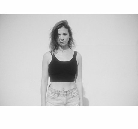 Aylin Tezel nudes actress gallery