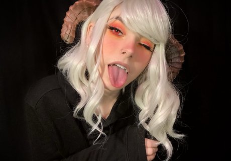 strawberry milk onlyfans adult images