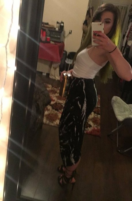 milf yoga onlyfans sexy nude gallery