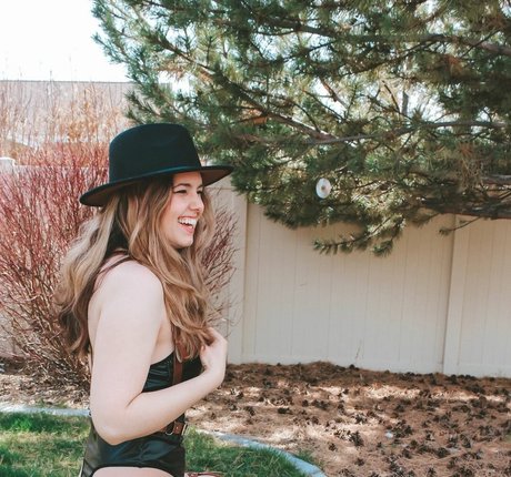 KatyRose9 Photo Gallery