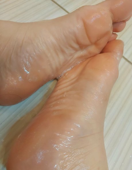 megnificus model sex pic