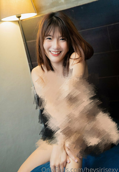 heysirisexy pornstar nude archive