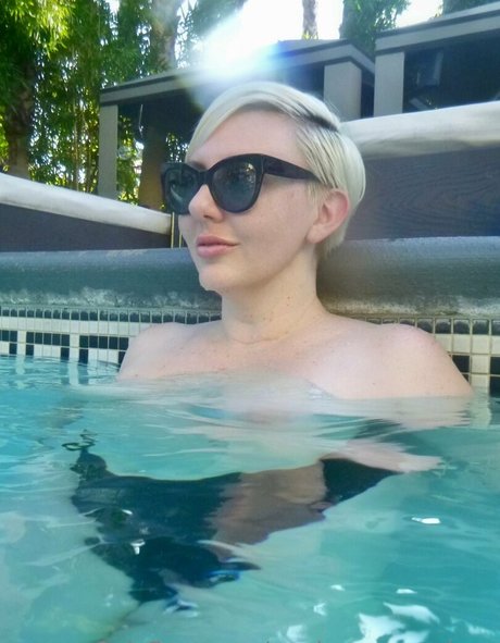 madam genevieve star galleries