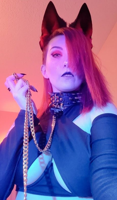 MajestyRedQueen pornstar art gallery