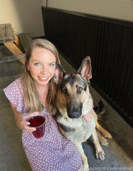 alishadrinksbeer nudes model pictures