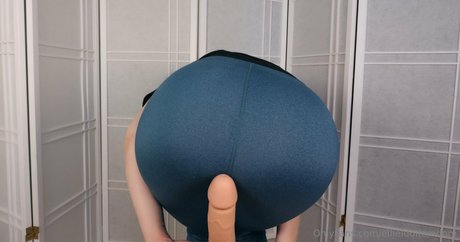 ellieidolfemdom nice pornstar pic