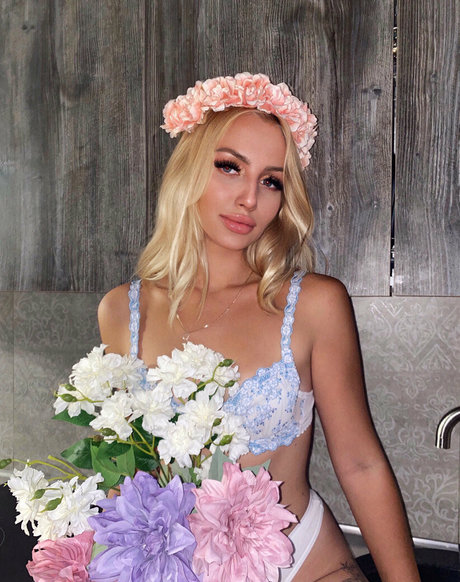 bellacherry69 star hot pic