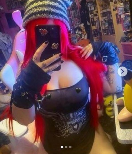 susanmfirefly model pic