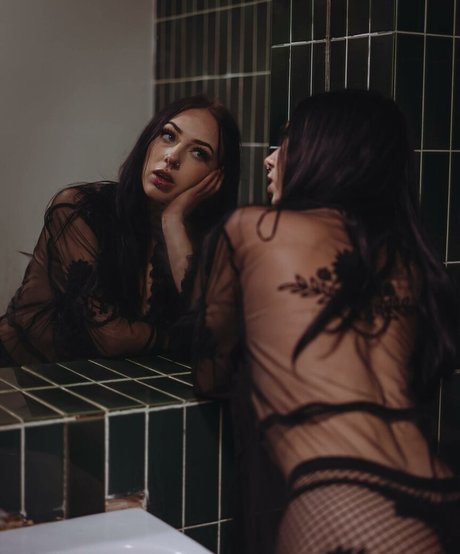 Jensteviexo adult model pic